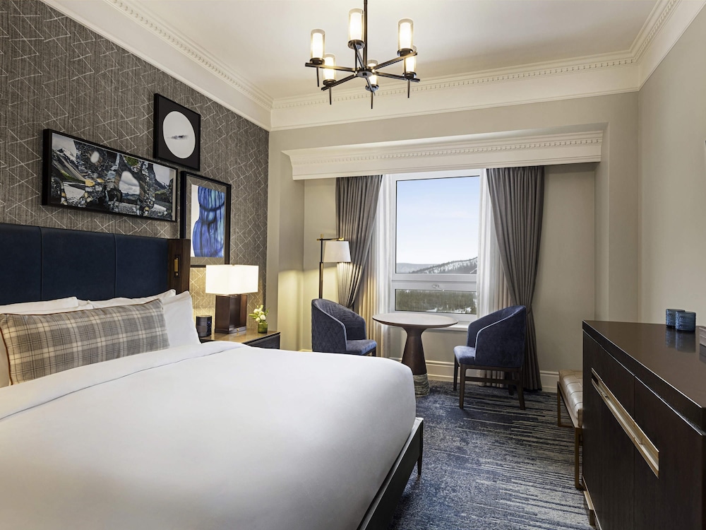 Fairmont, 2 Double Beds, Mountain View