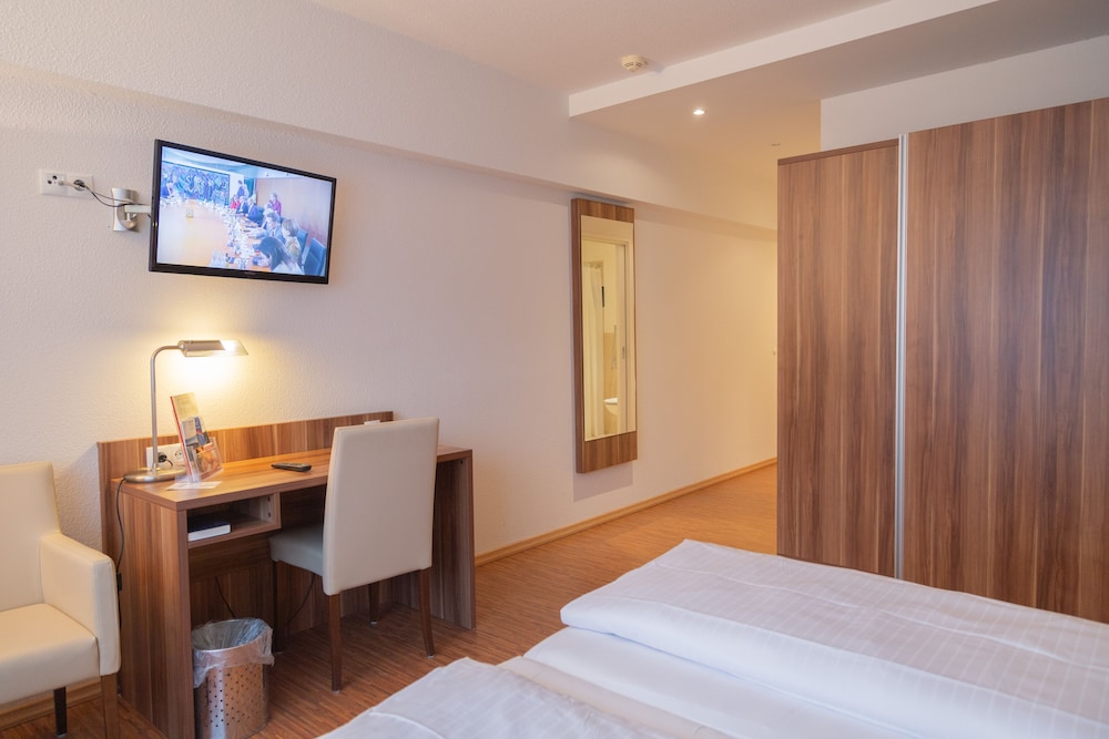 Hotel Ebertor 13/54