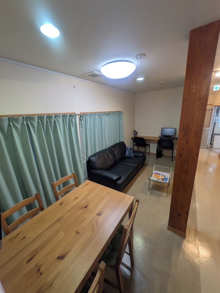 Hotel Meigetsu 40/50