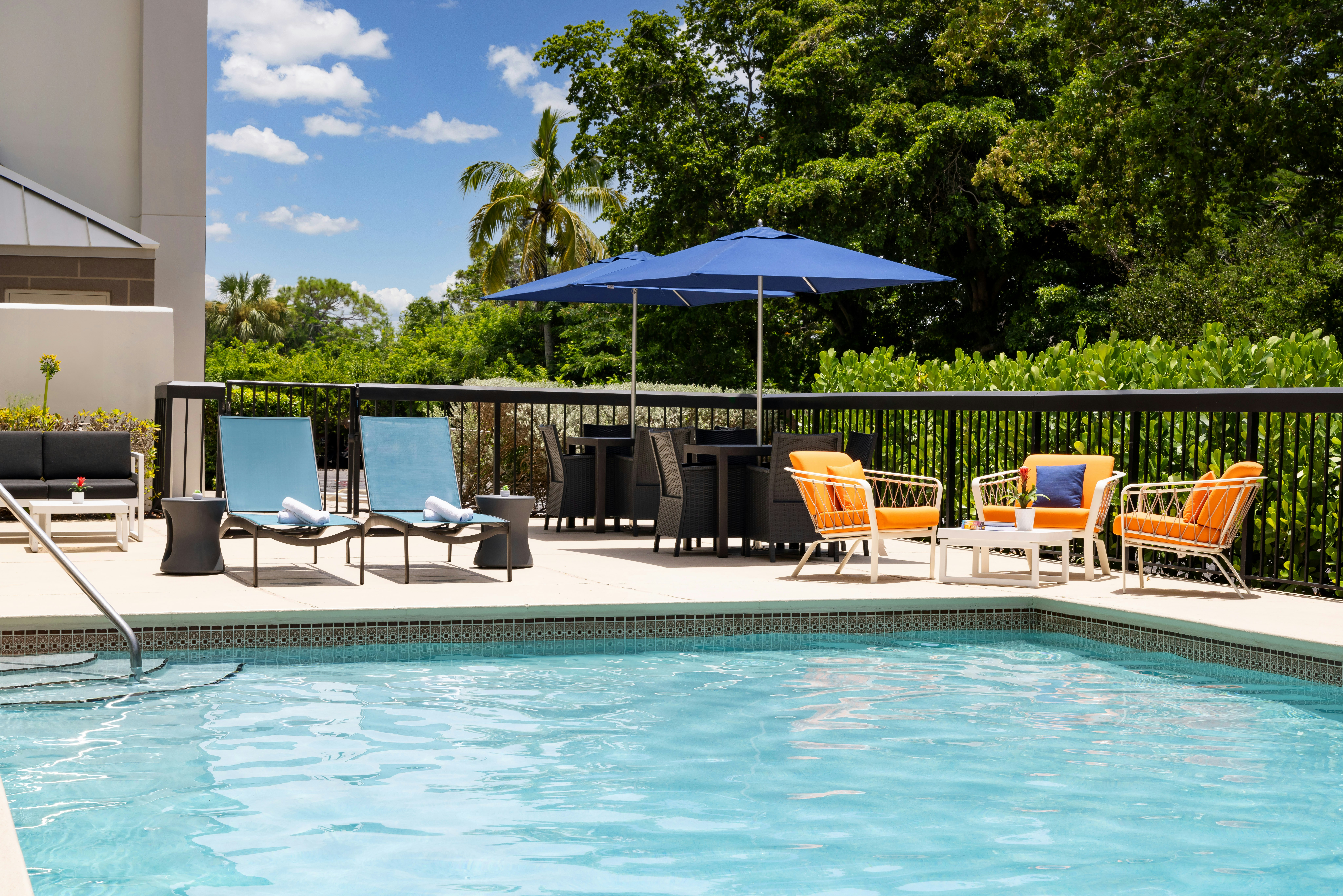 Hampton Inn Naples - Central 41/41