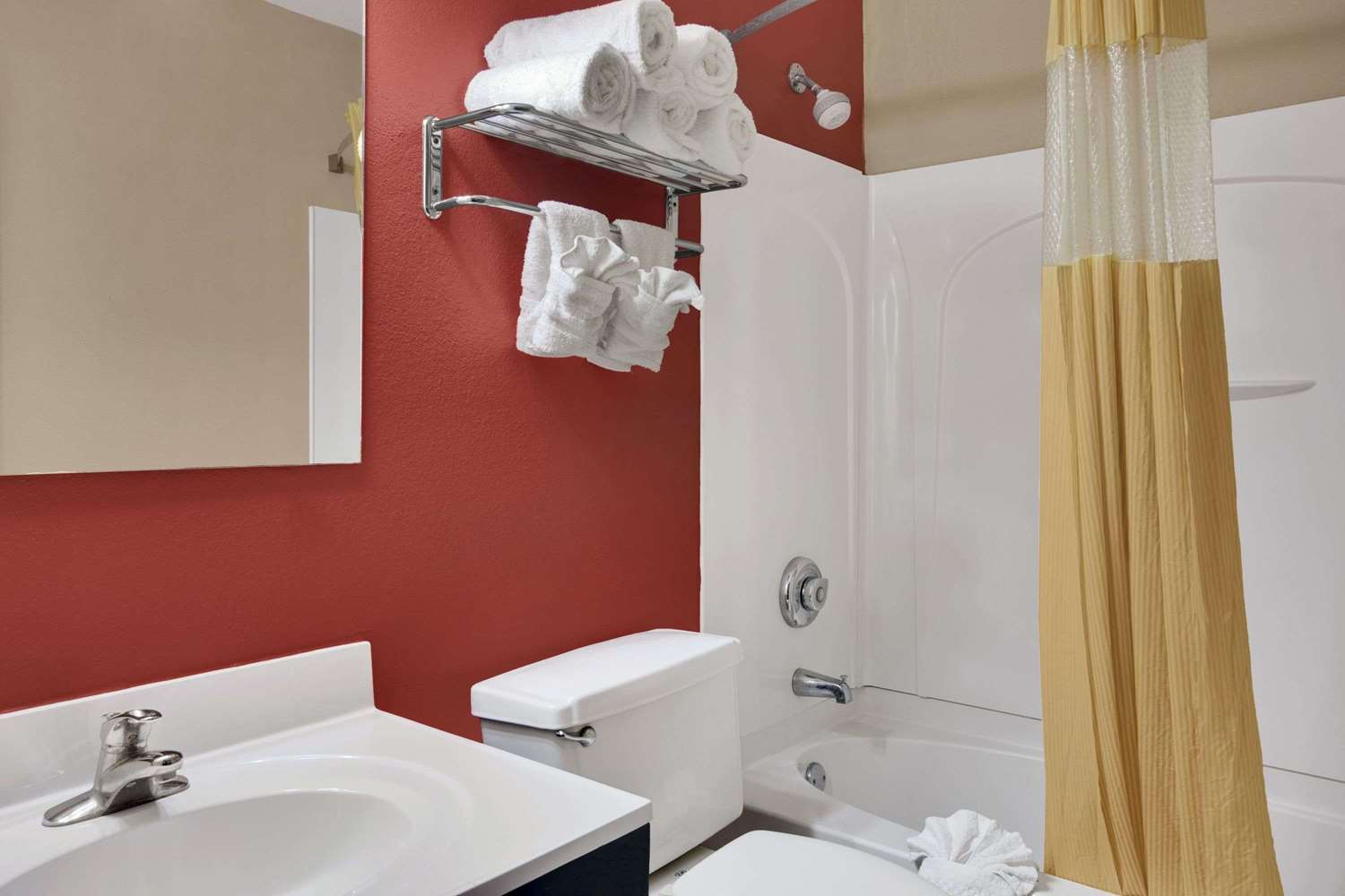 Days Inn by Wyndham Orange Park/Jacksonville 17/18