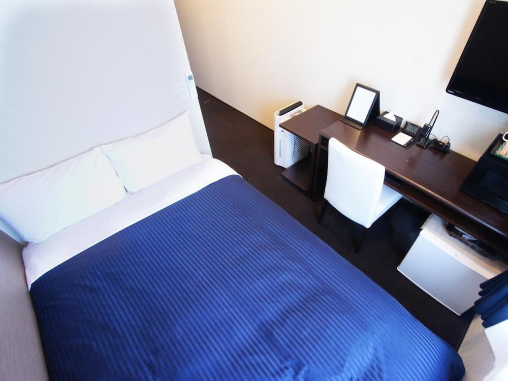 HOTEL LiVEMAX Yokohama Motomachi Ekimae 11/24