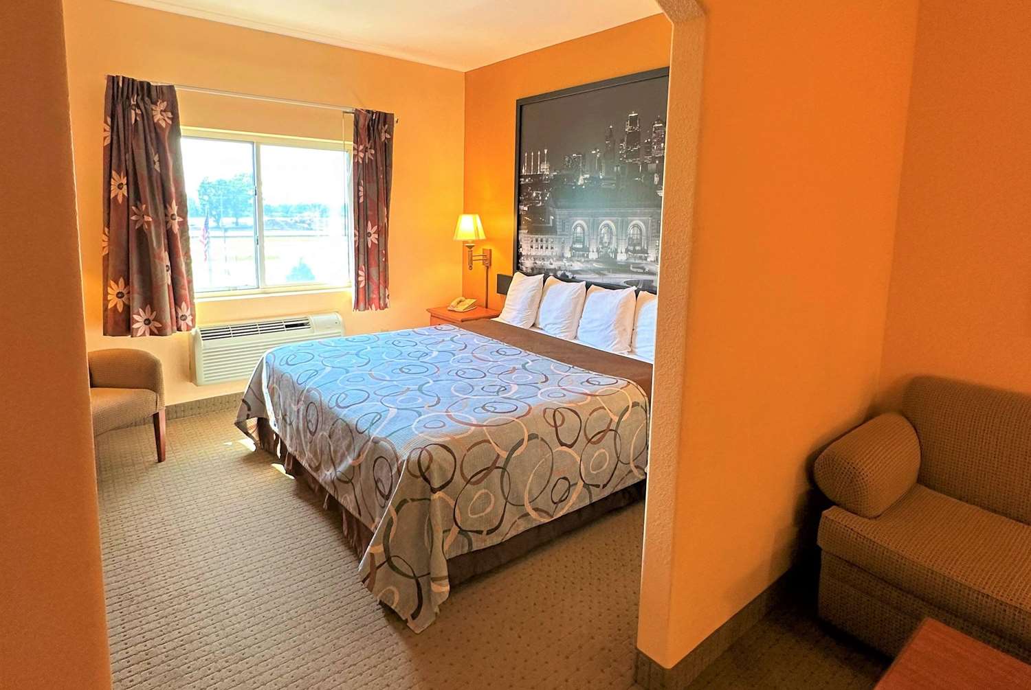 Super 8 By Wyndham Topeka At Forbes Landing 6/21
