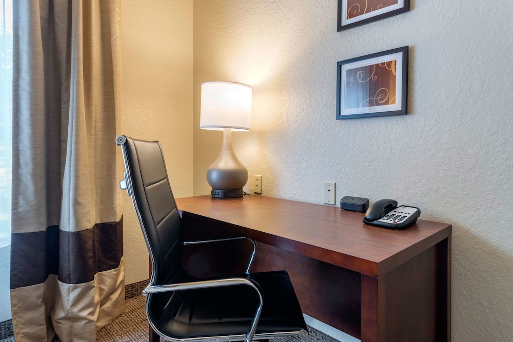 Comfort Suites Downtown Orlando 25/31
