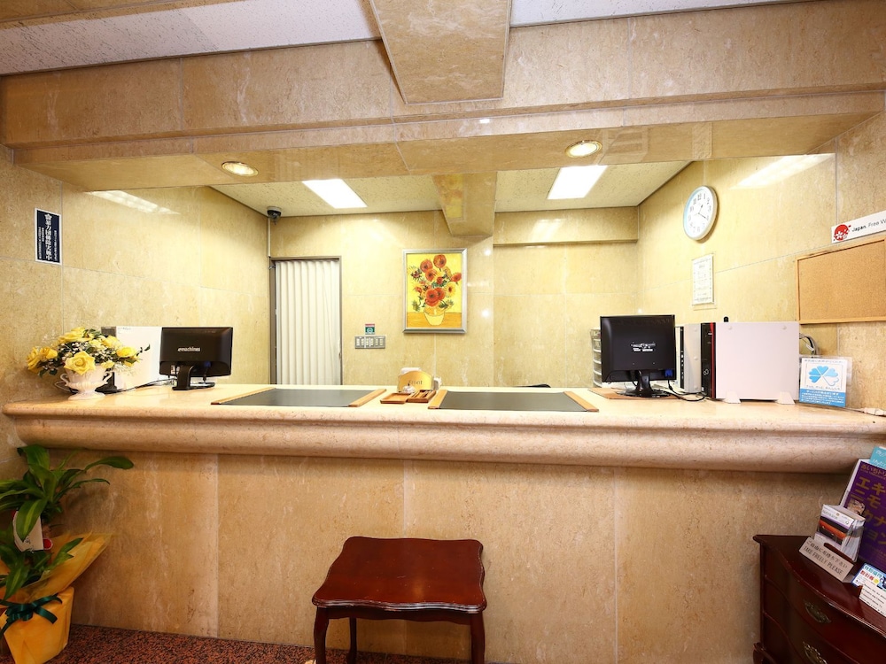 Palace Inn Toyota 7/49