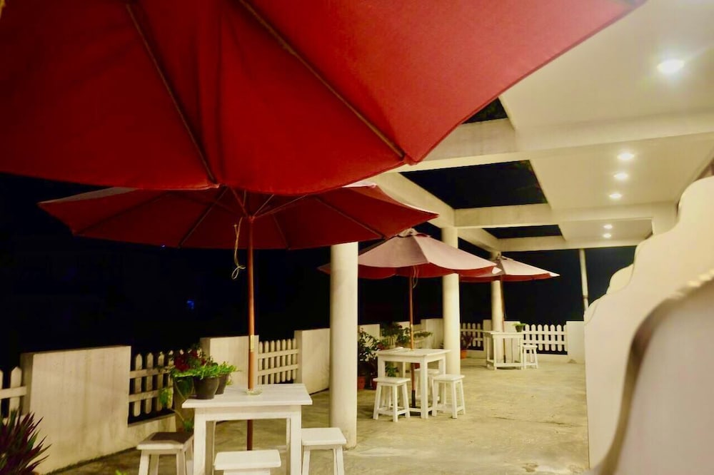 Mirissa Beach Inn 24/50