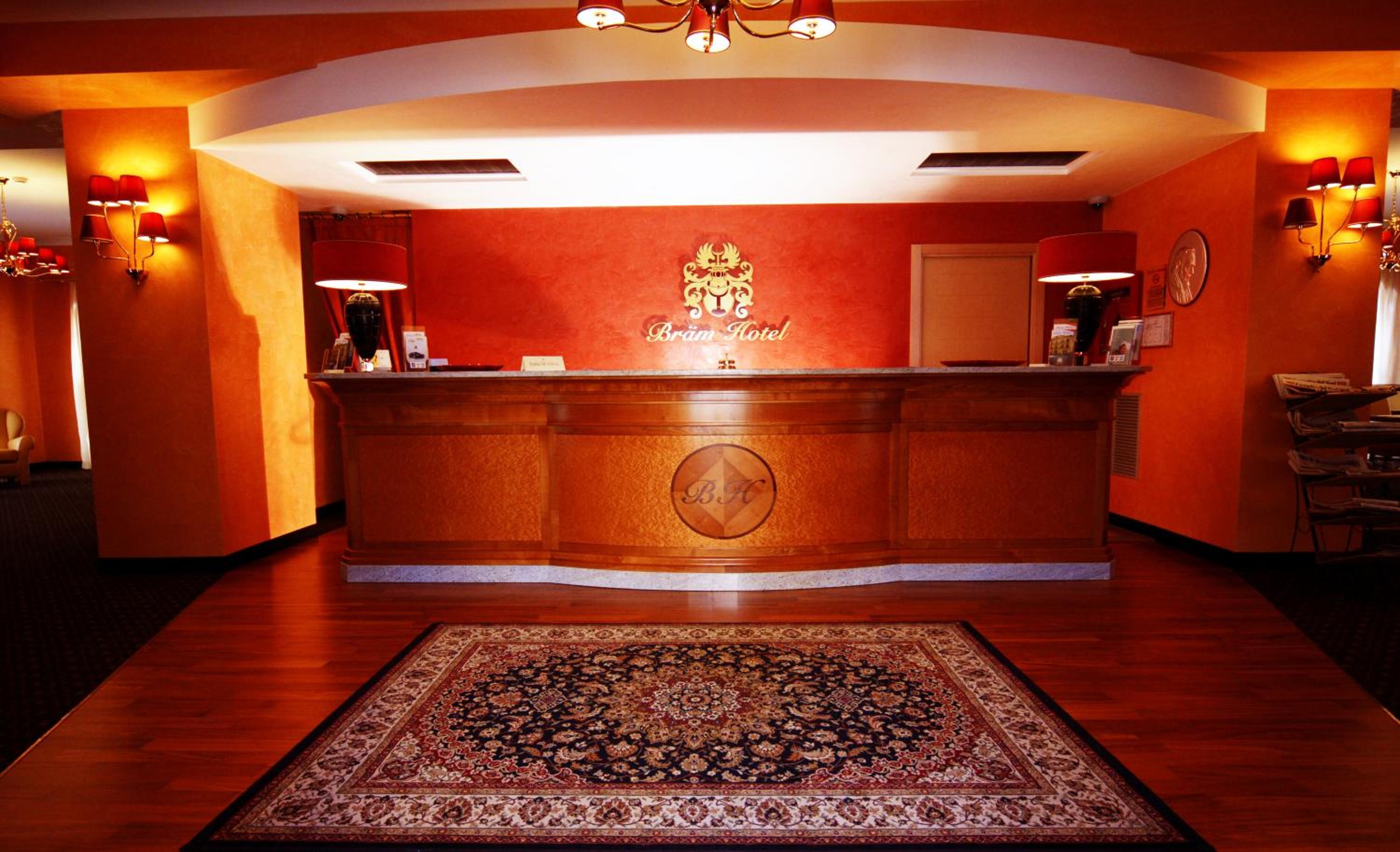 Bram Hotel 6/50
