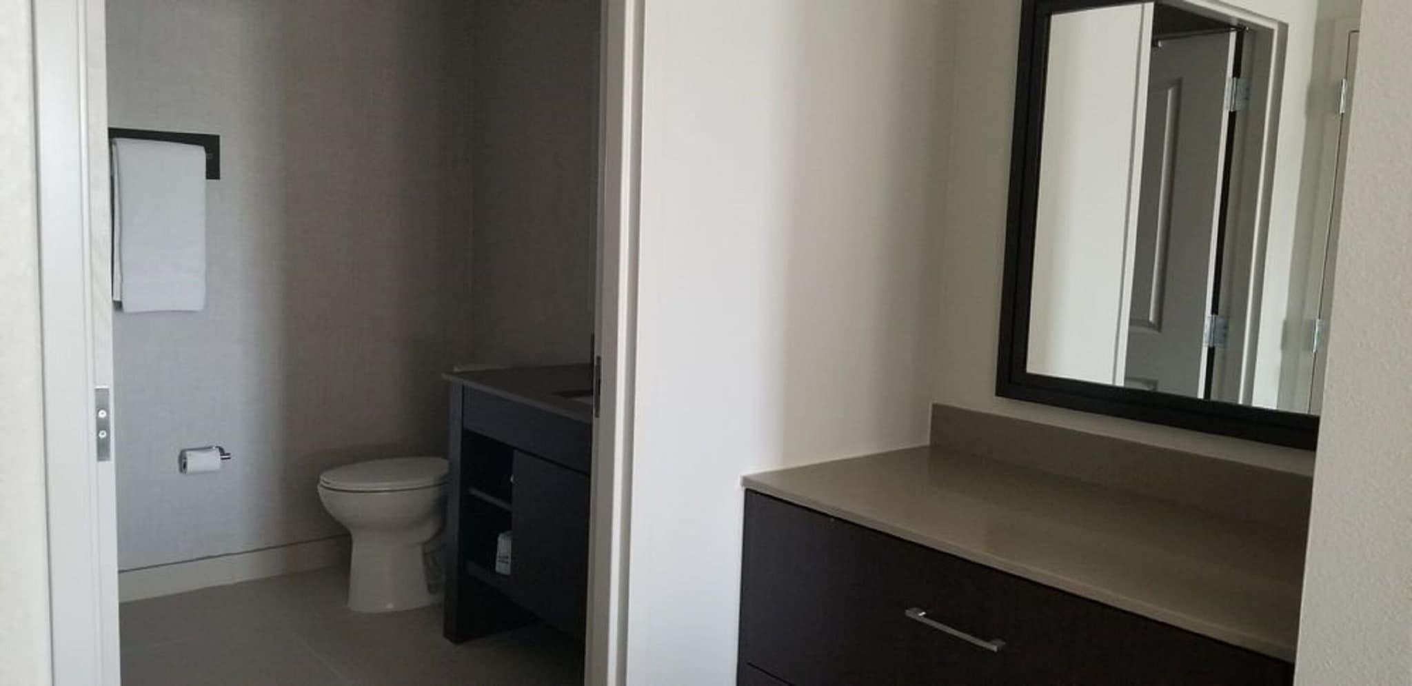 Suite, Bay View