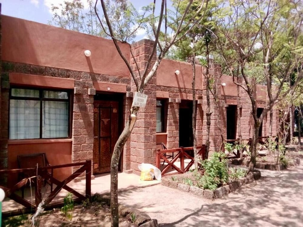 Lal Hotel And Spa 29/33