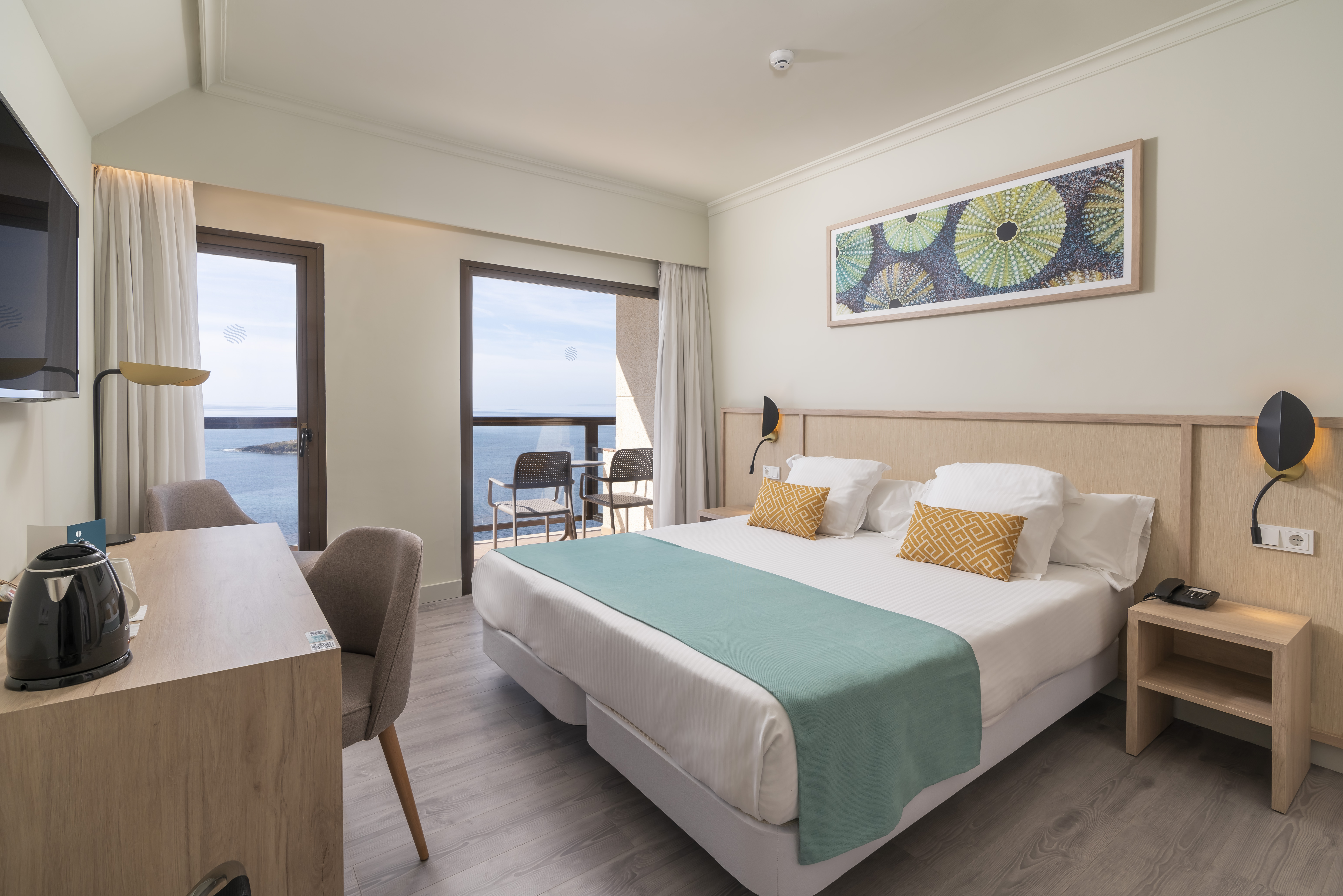 Room, Double Bed, Sea Front, Balcony