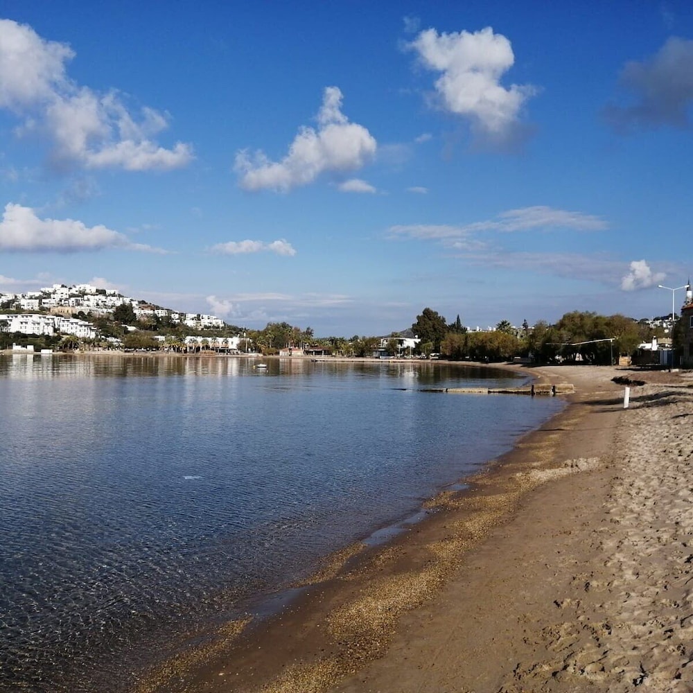 Pitos Bungalows 26/50