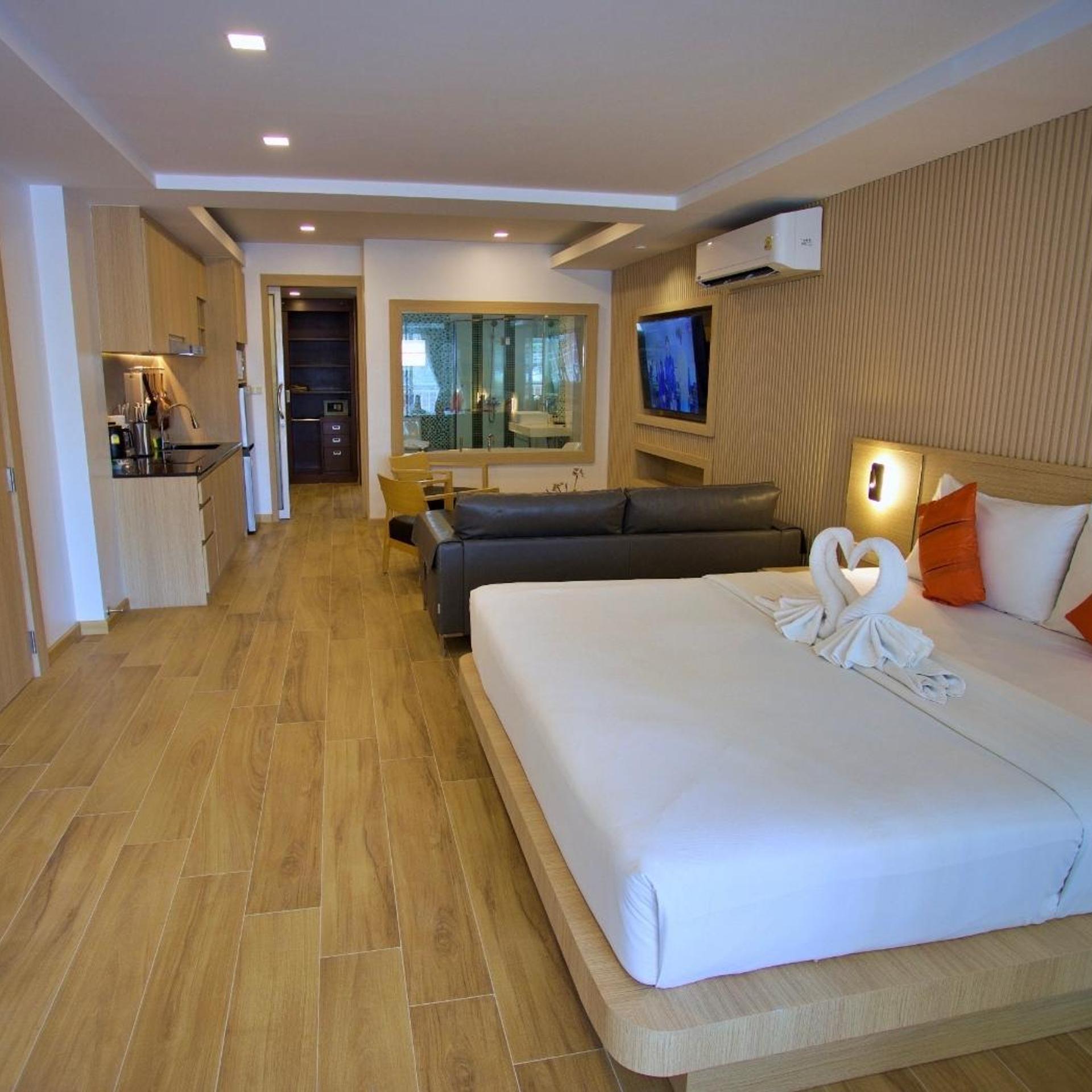 Platinum Hotel 10/50