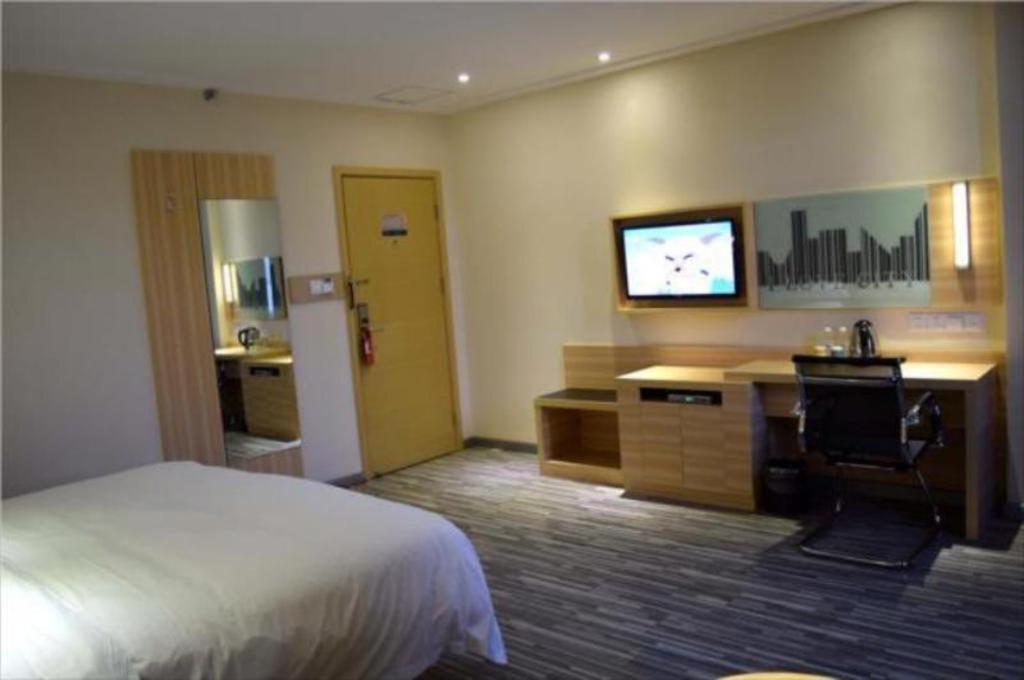 City Comfort Inn Wuhan Jinyinhu Garden Expo Park 30/50