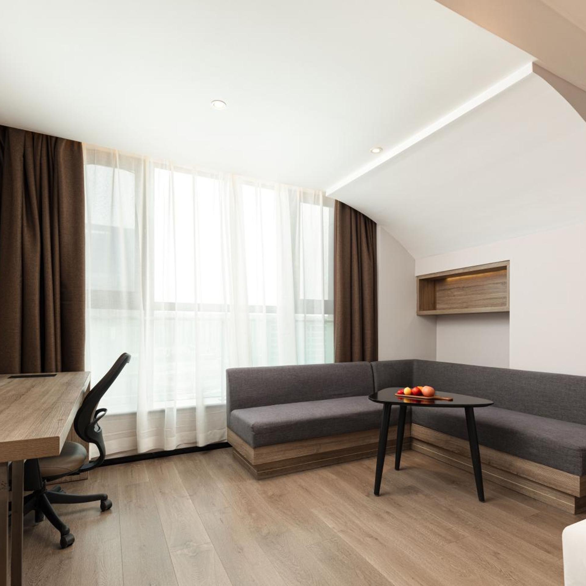 Atour Hotel High Speed Railway Station Urumqi 31/43