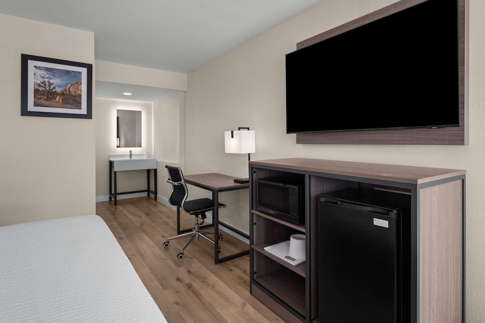 Travelodge by Wyndham Imperial/El Centro 37/48