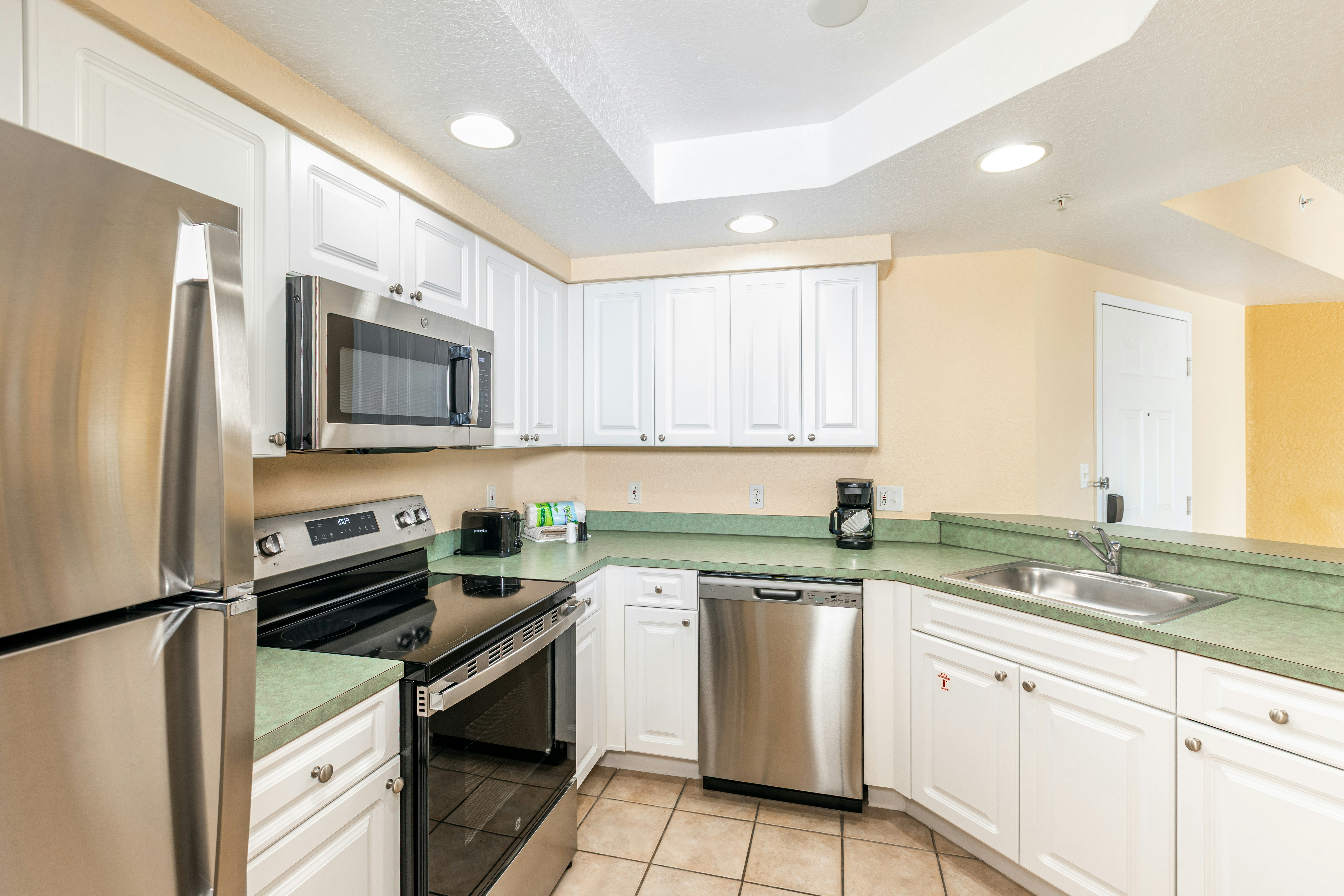 Vacation Village At Parkway 32/48