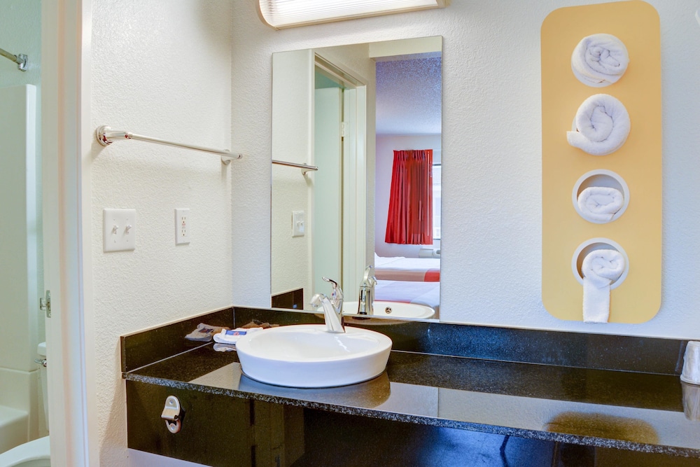 Motel6 Salem, OR 59/62