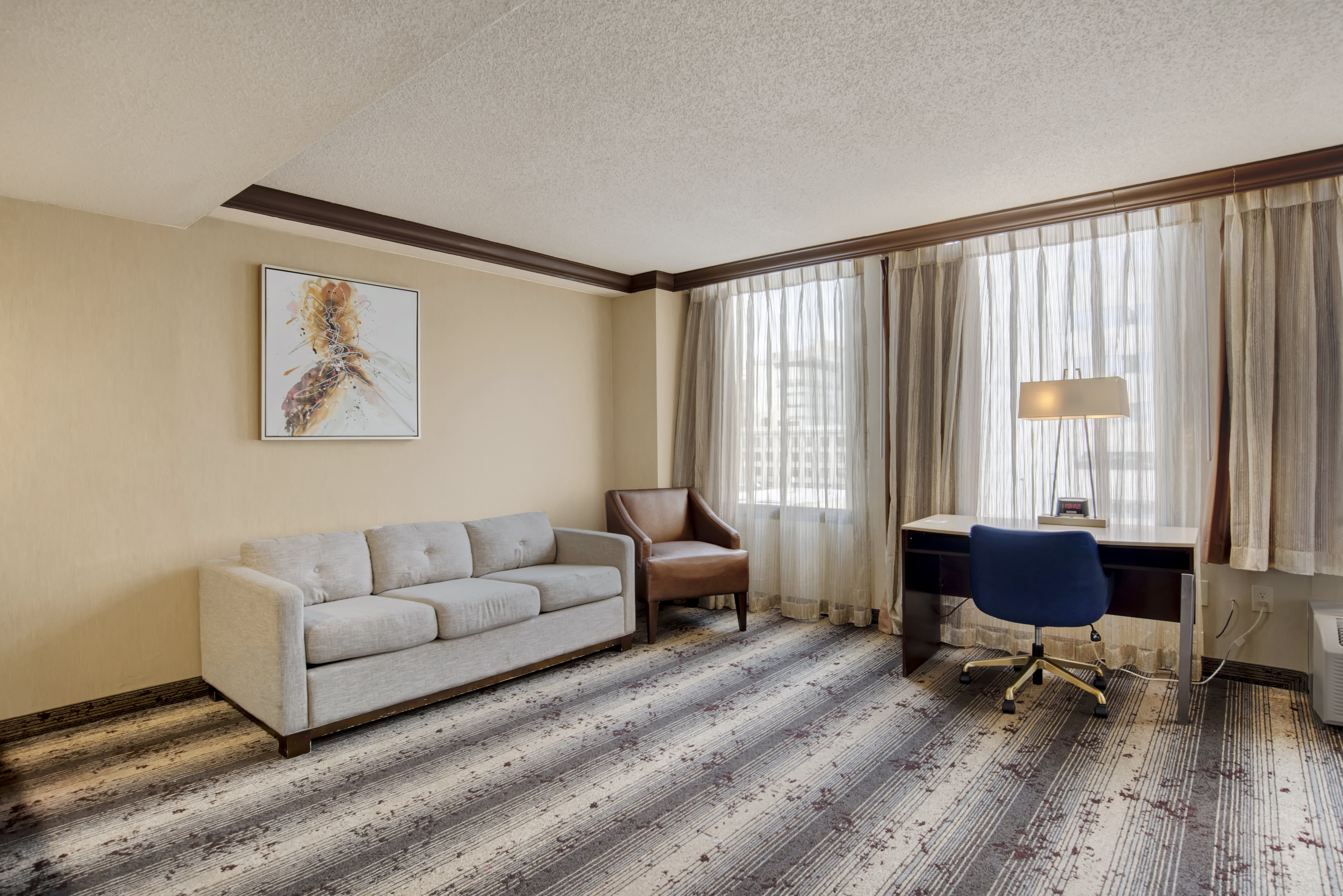 Crowne Plaza Harrisburg Hershey 43/63