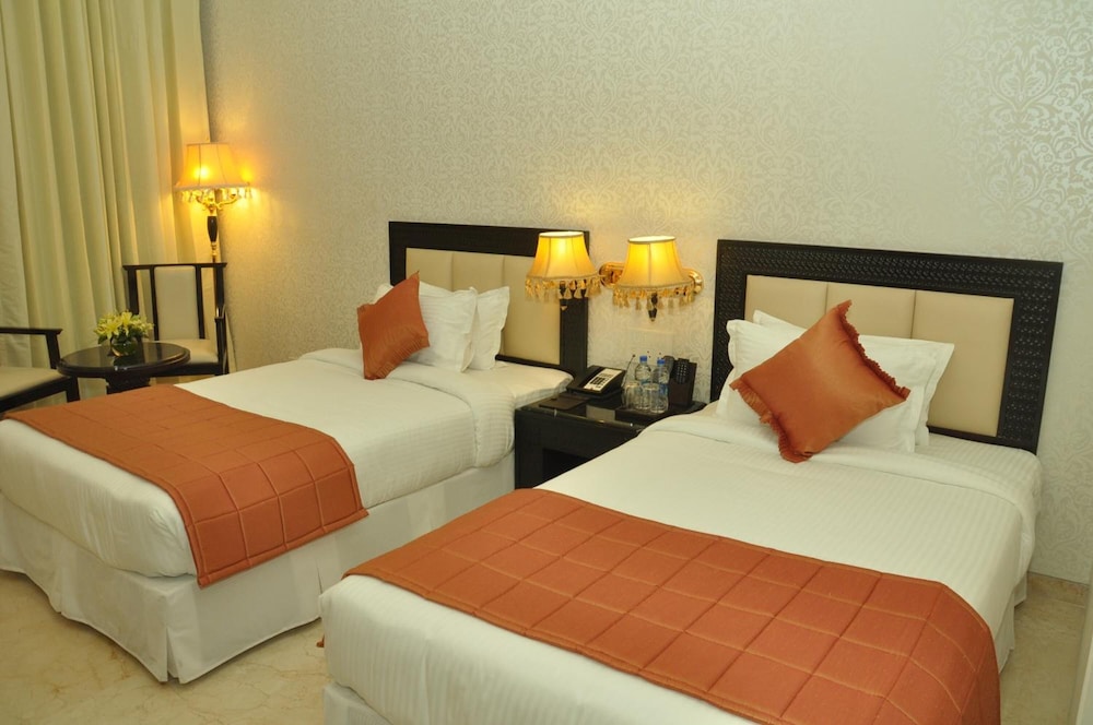 Royal Tulip Navi Mumbai 14/60