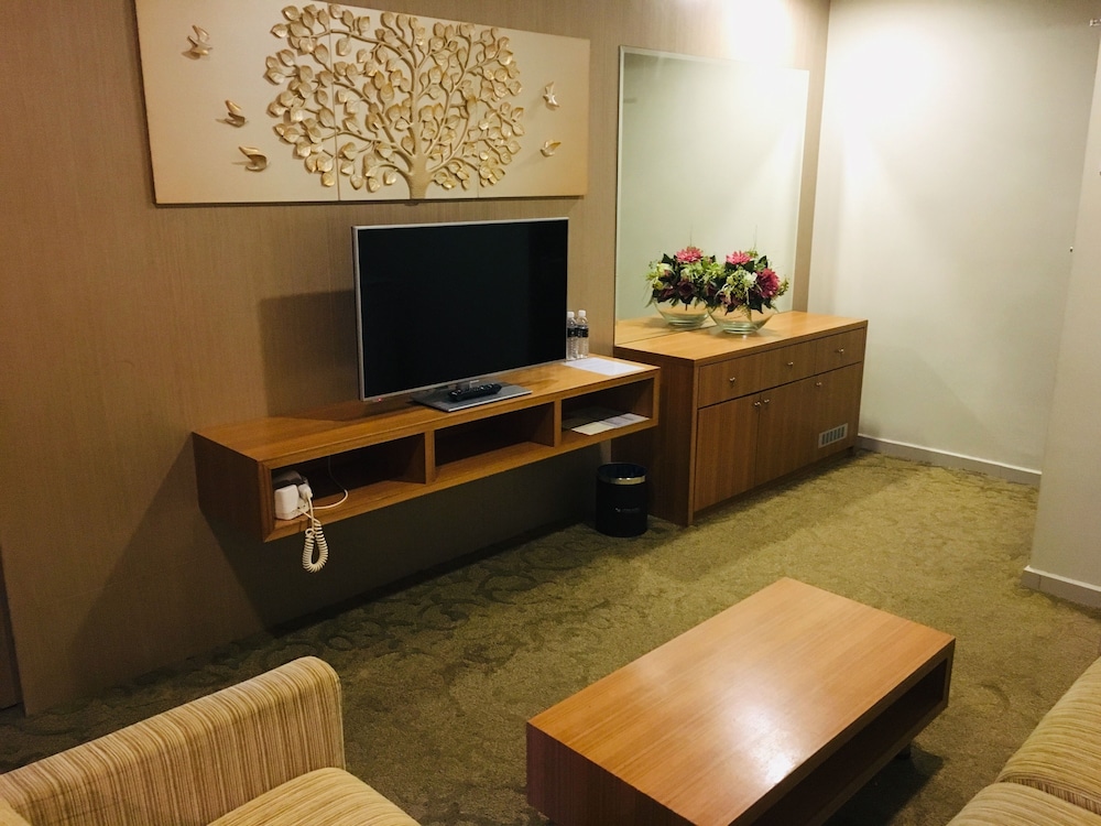 IZUMI HOTEL BUKIT BINTANG 42/52