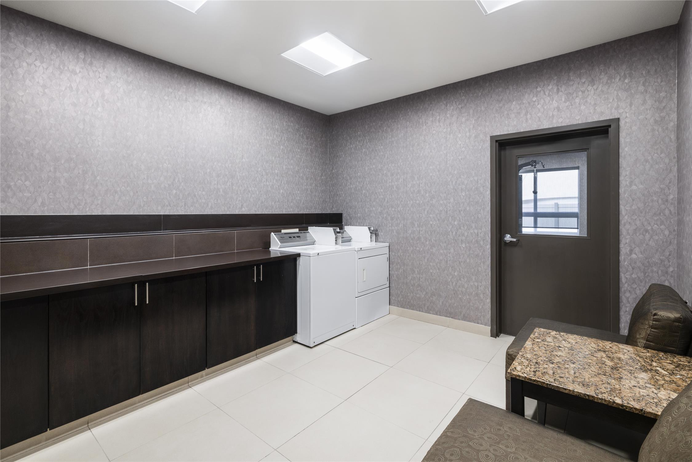 Best Western Premier Freeport Inn Calgary Airport 7/54
