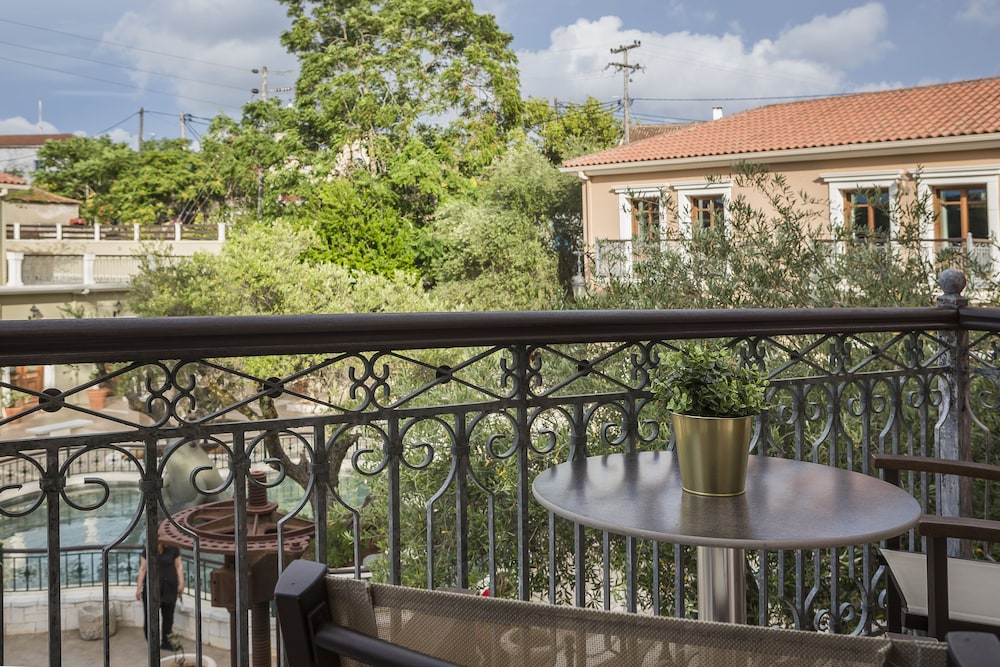 Balhambra Suites - Adults Only 29/50