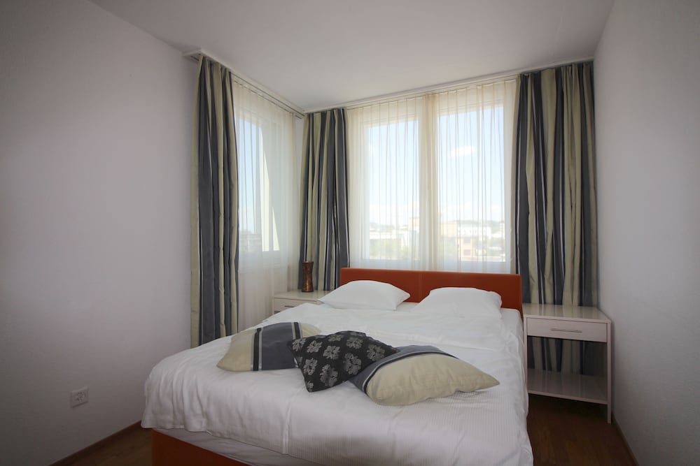 Swiss Star Oerlikon Lodge 10/20