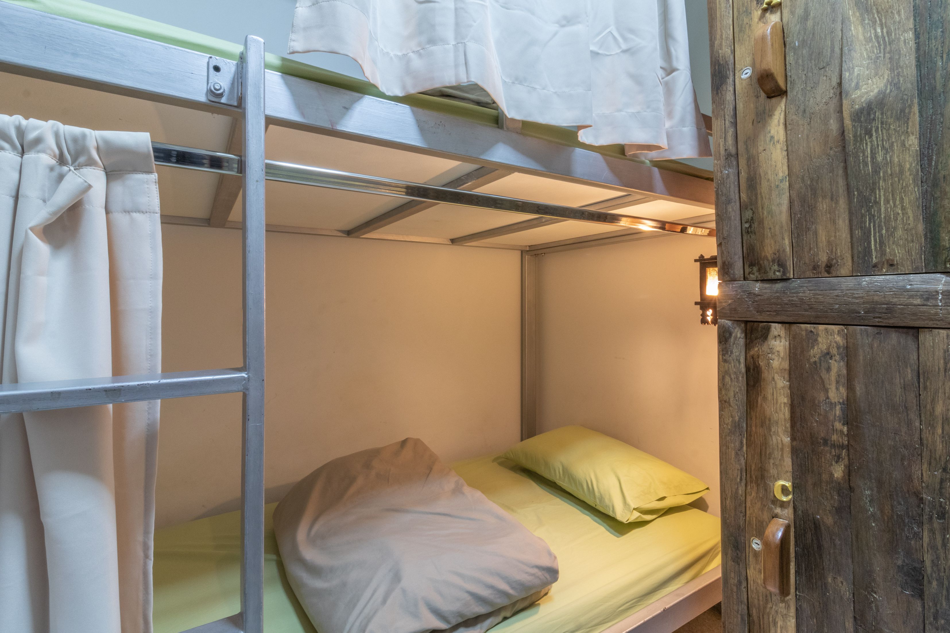 Banthat Thong Hostel 17/35