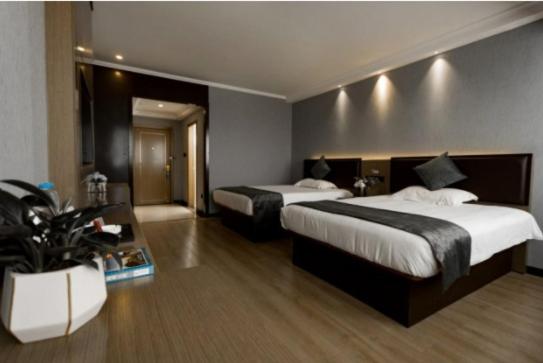 ROOM, TWIN BEDS