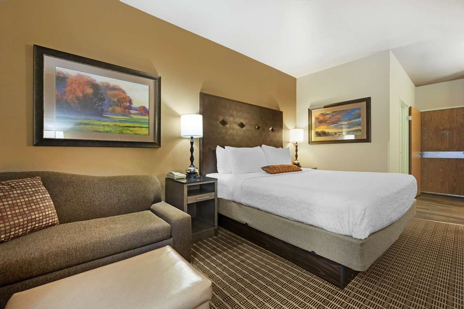 Best Western Plus Yakima Hotel 13/61