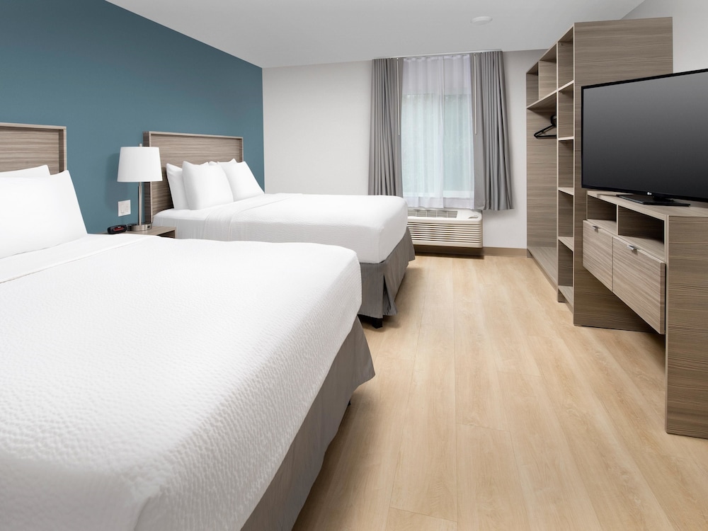 WoodSpring Suites Seattle Everett 6/14