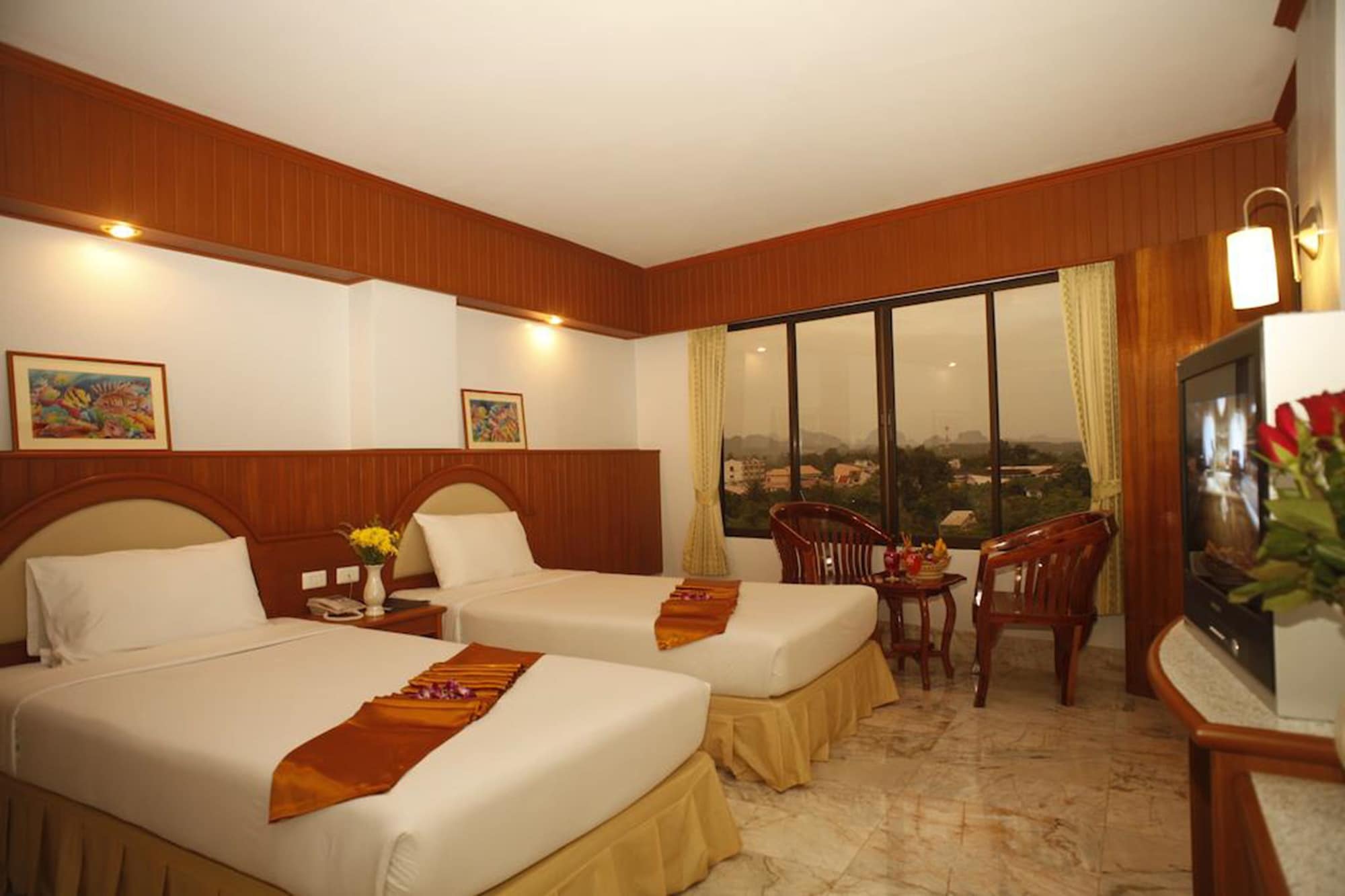 SUPERIOR, TWIN BEDS