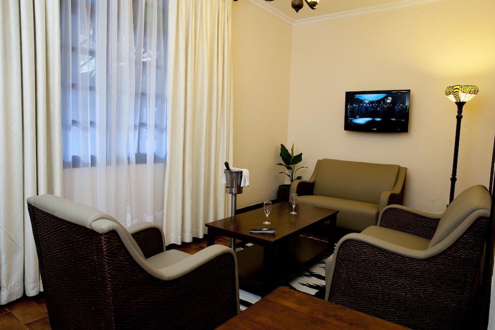 Protea Hotel by Marriott Dar es Salaam Courtyard 28/49