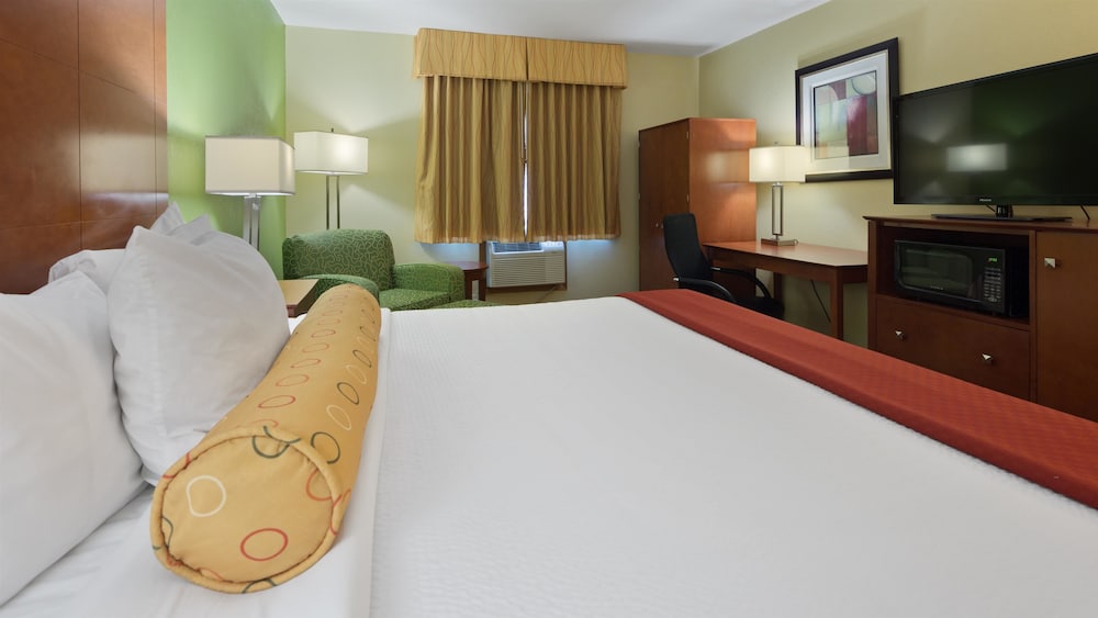 Best Western Plus Altoona Inn 11/43