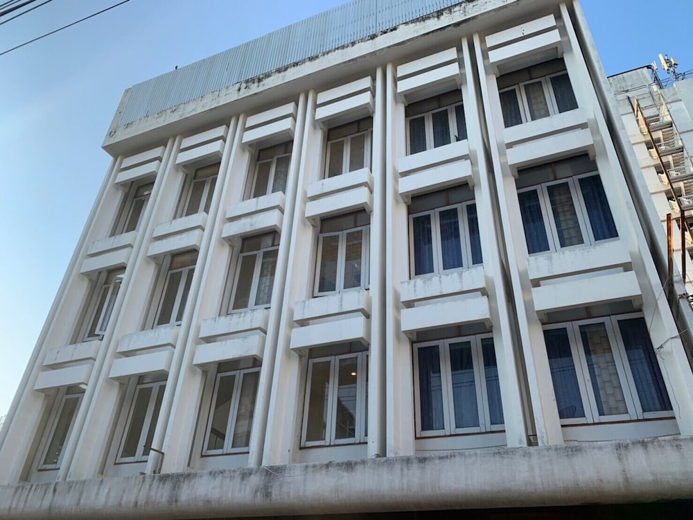 Petch Pailyn Hotel 2/37