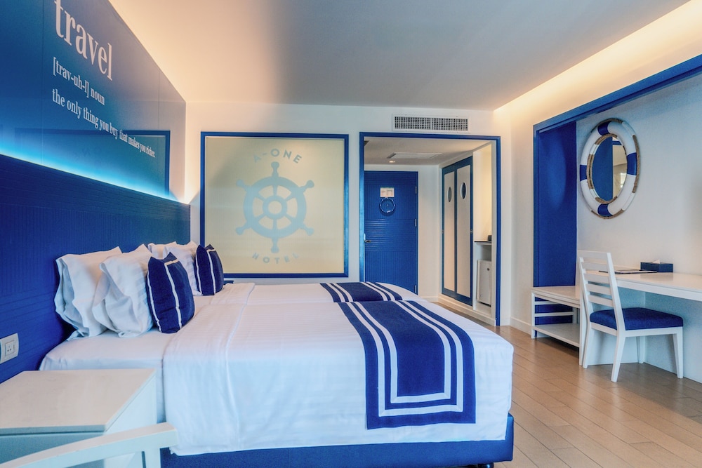 Blue Cabin Hotel 20/65