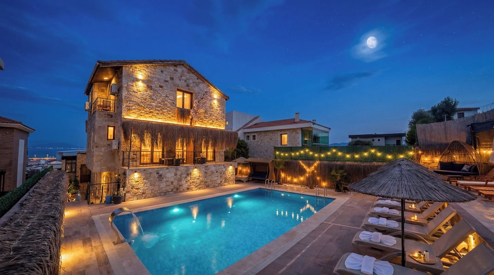 Stone House Yeni Foca 4/50