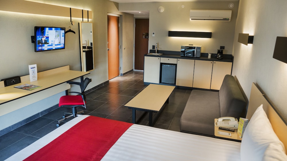 City Express Plus by Marriott Cali Colombia 7/66