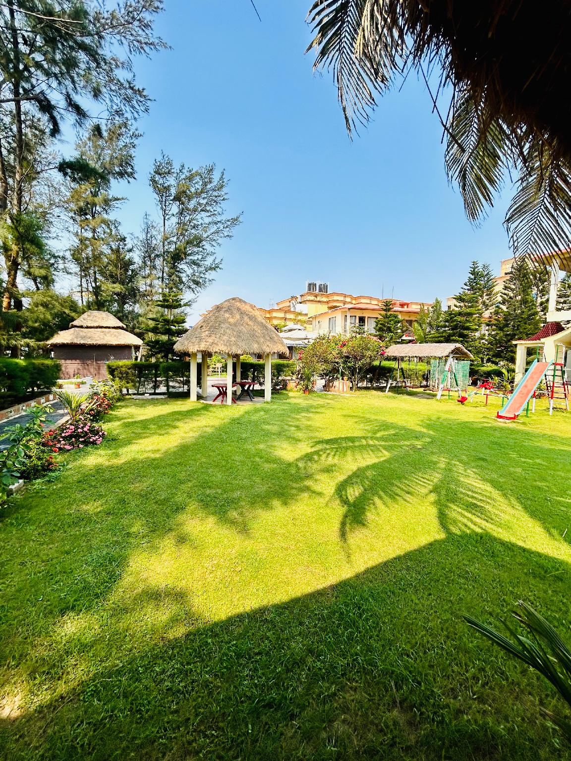 The Candlewood Park Beach Resort 28/33