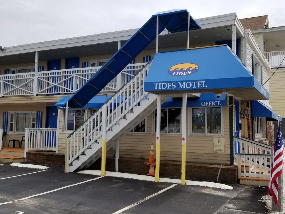 the tides motel