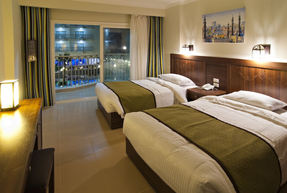 Royal Star Beach Resort 21/50