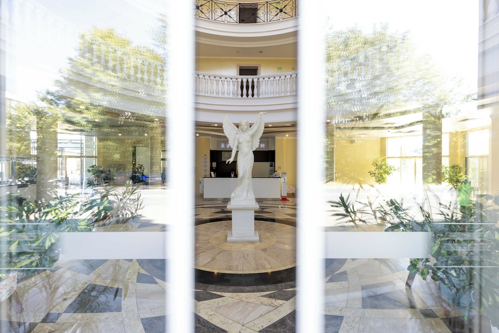 Roma Palace Deluxe 23/50