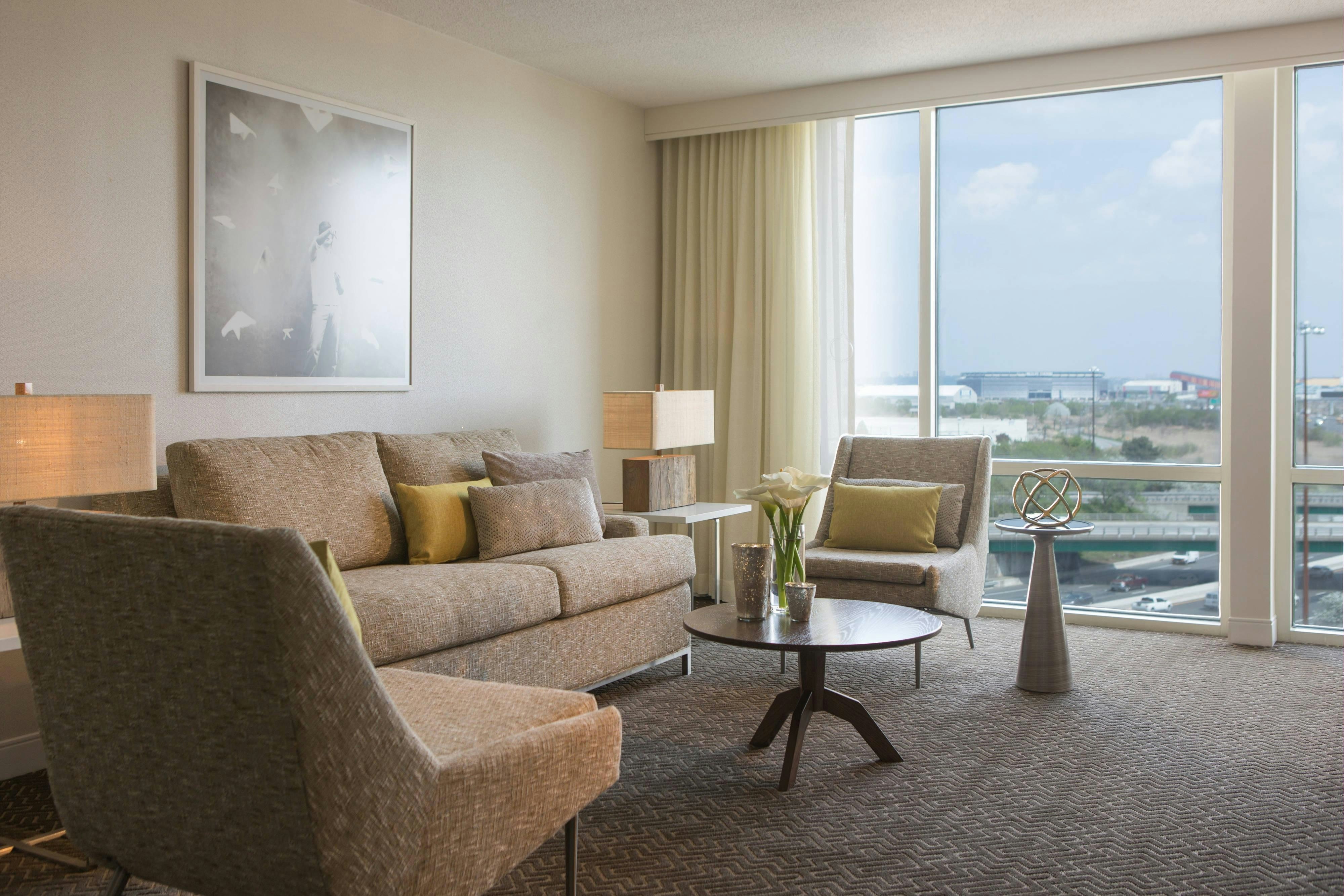 Renaissance Meadowlands Hotel 22/38