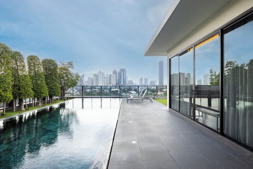 Walton Suites Sukhumvit 22/49