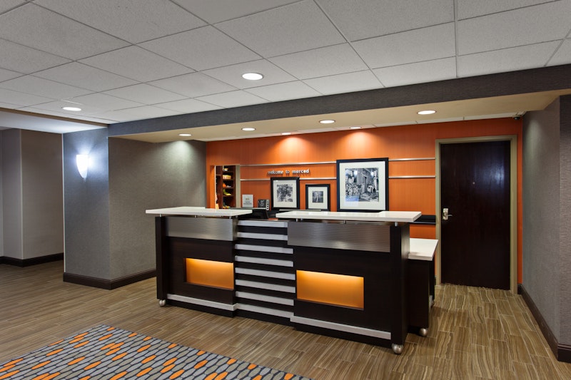 Hampton Inn Suites Merced 4/28