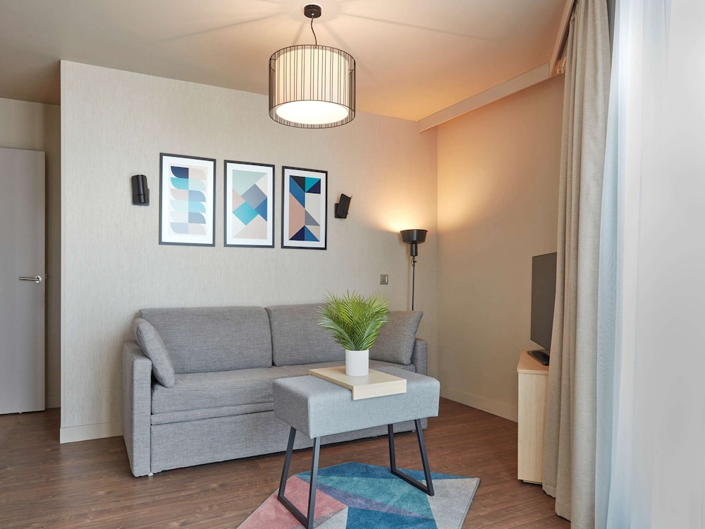 Aparthotel Adagio Paris Suresnes Longchamp 38/68