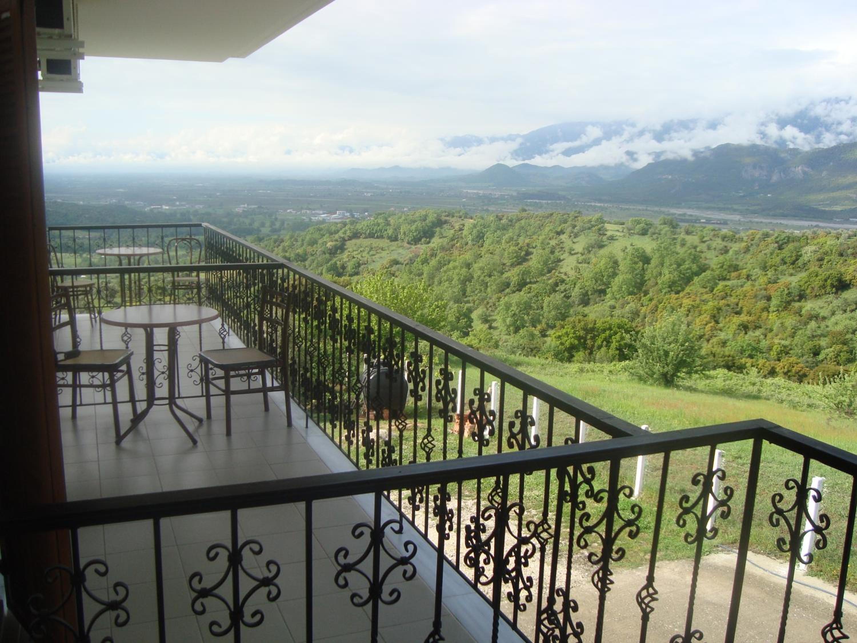 GUESTHOUSE ARSENIS 33/35