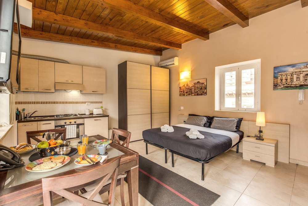 Aurelia Vatican Apartments 28/66
