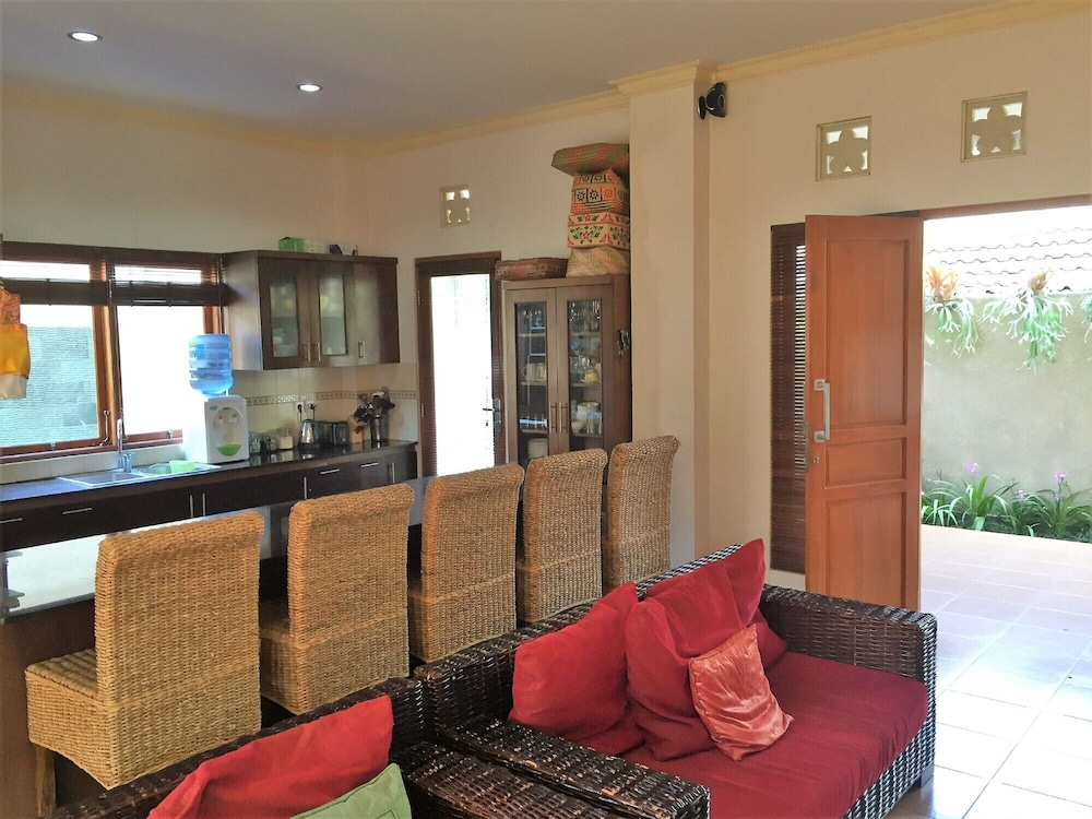 Sama's Cottages And Villas 34/50