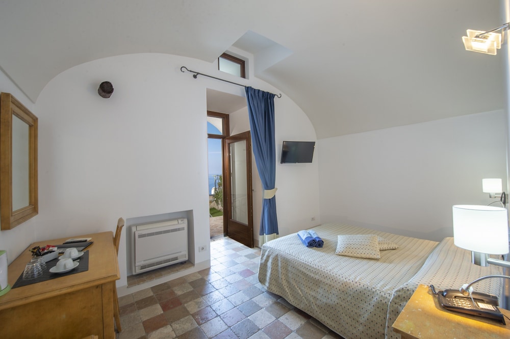 DESIGN, TOWN HOUSE